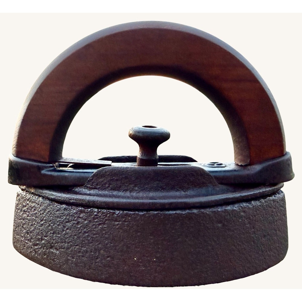 Antique Colebrookdale Sad Iron With Detachable Handle Size 2/3 Fully Functional